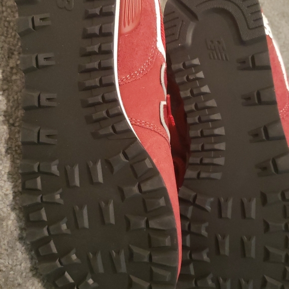 Shoes - Picture 4 of 5